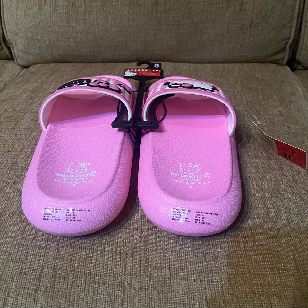 Hello Kitty Sandals NWT - Picture 4 of 11